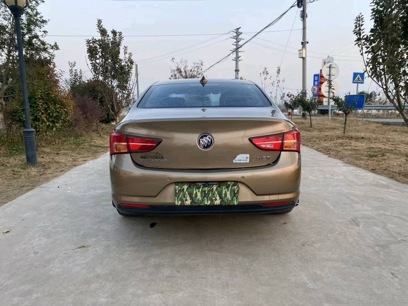 徐州17年别克威朗9