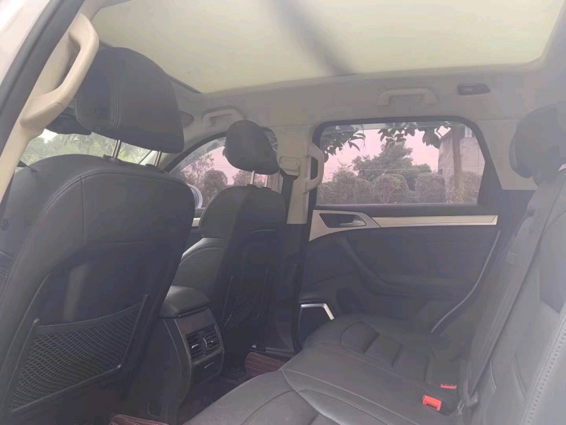 成都17年哈弗H75