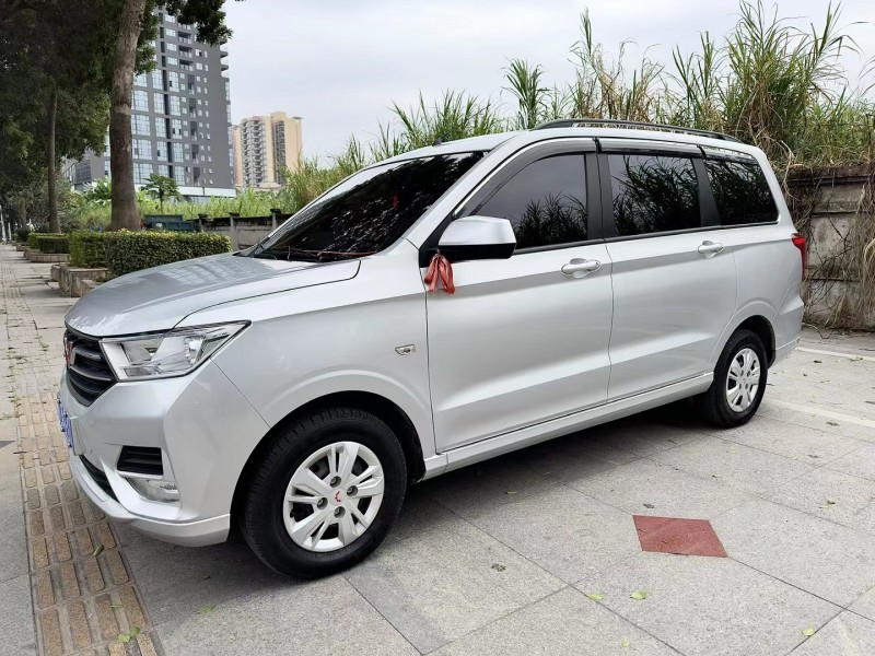 東莞22年五菱汽車宏光2