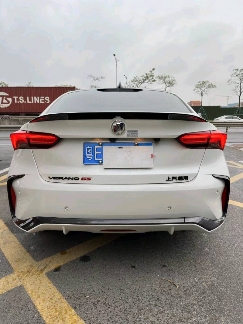 佛山22年别克威朗9