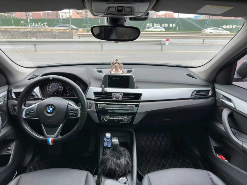 佛山19年宝马X16