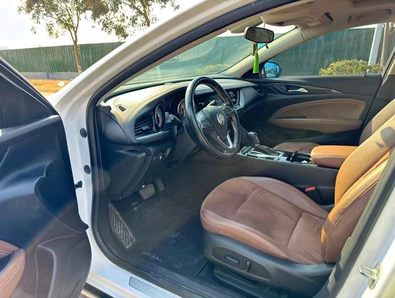 盐城18年别克君威6