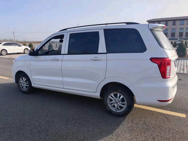 常州22年五菱汽車宏光5