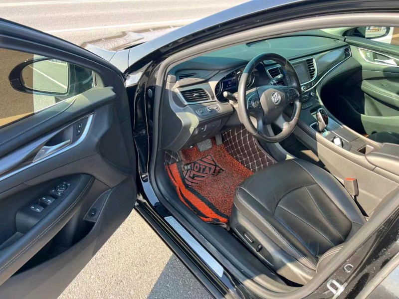 盐城20年别克君越7