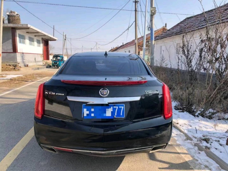 东营15年凯迪拉克XTS3