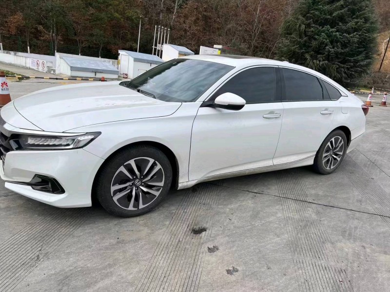 重庆23年本田雅阁8