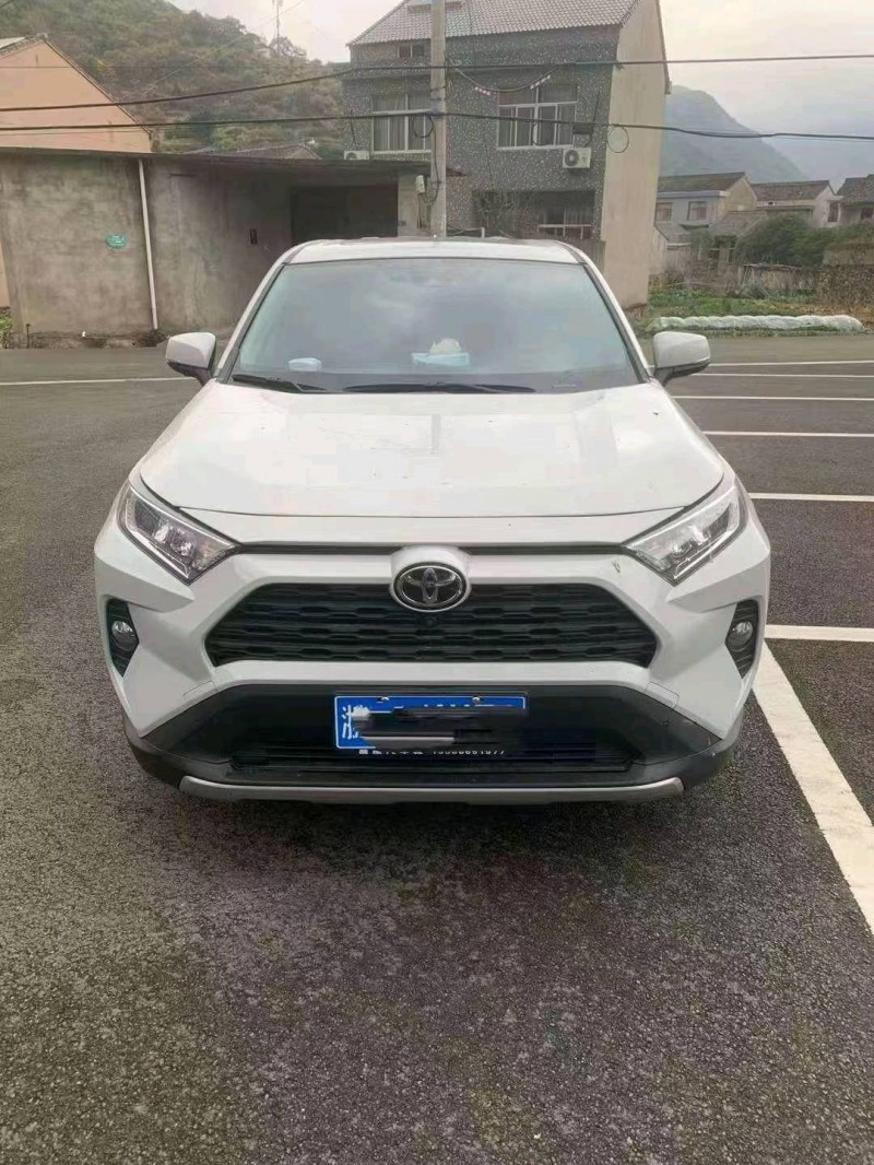 嘉兴23年丰田RAV4荣放1