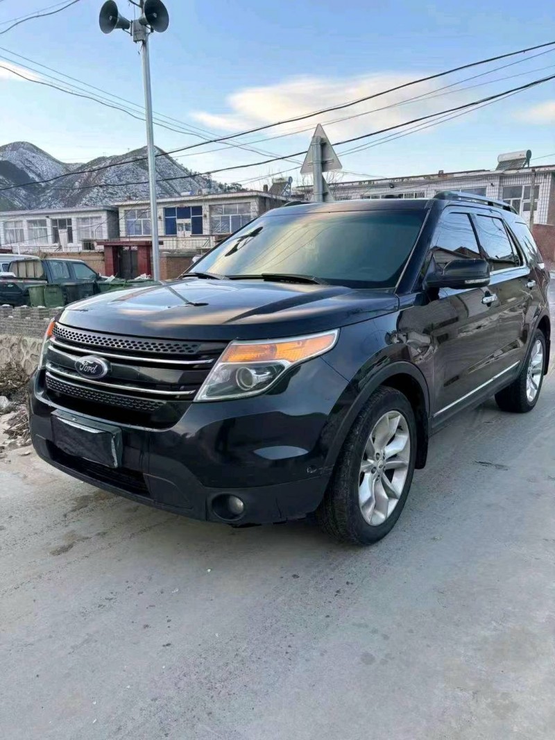 邯郸13年福特探险者2