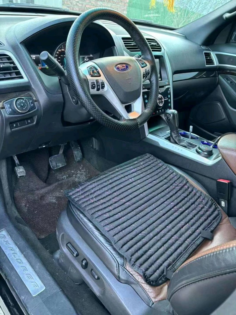 邯郸13年福特探险者6