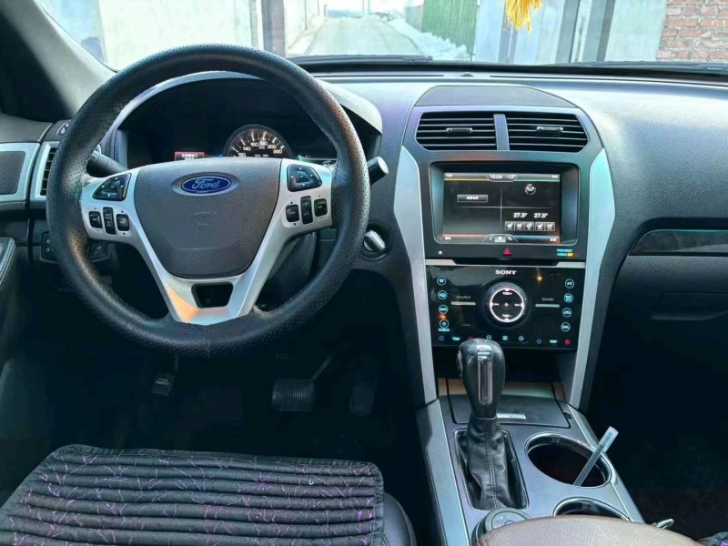 邯郸13年福特探险者9