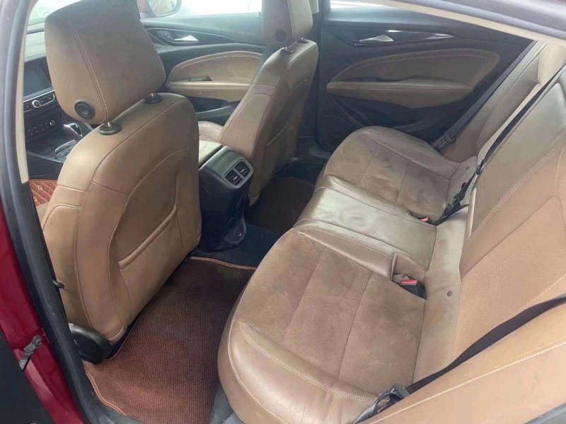 东营18年别克君威2