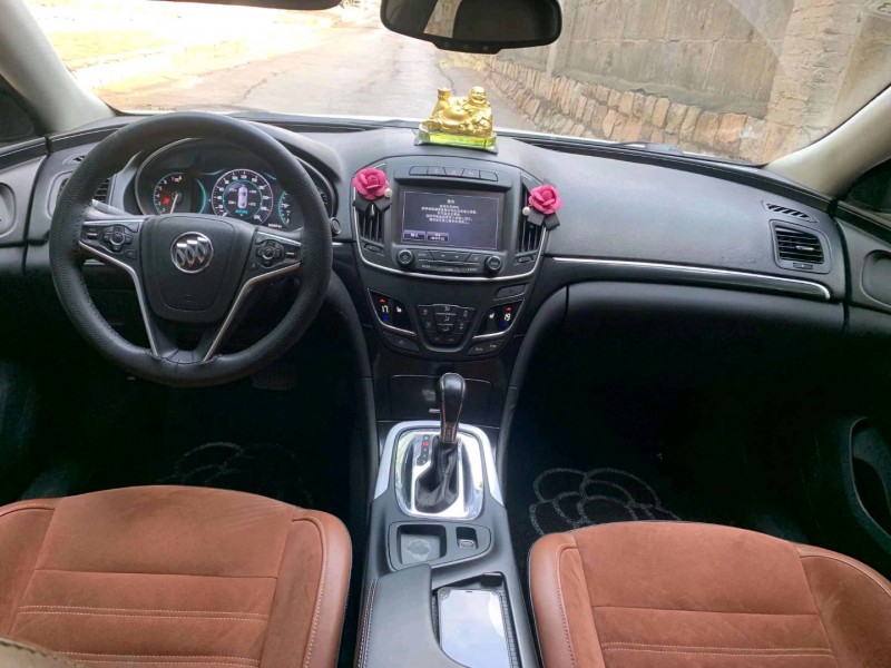 枣庄15年别克君威5