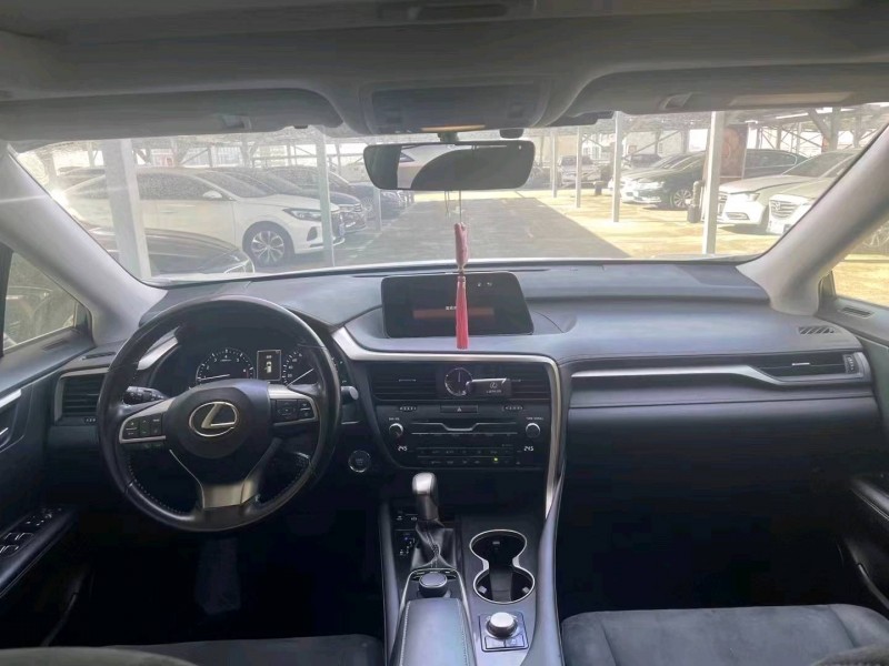 邯郸16年雷克萨斯RX8