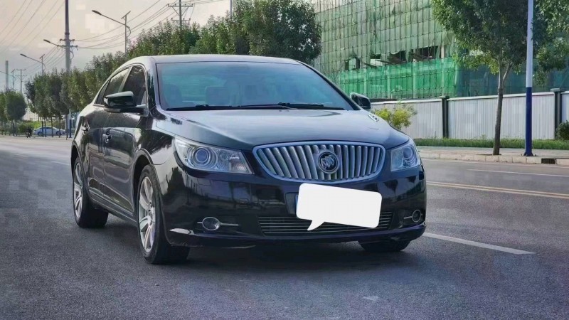 邢台13年别克君越1