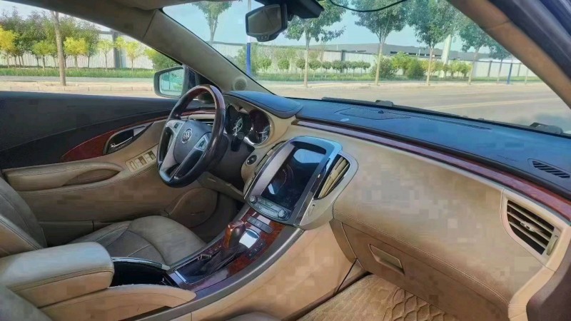 邢台13年别克君越4