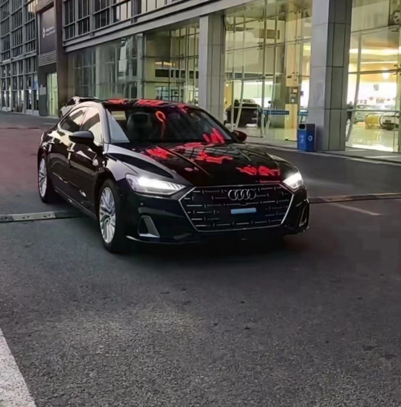 济南23年奥迪A7L3