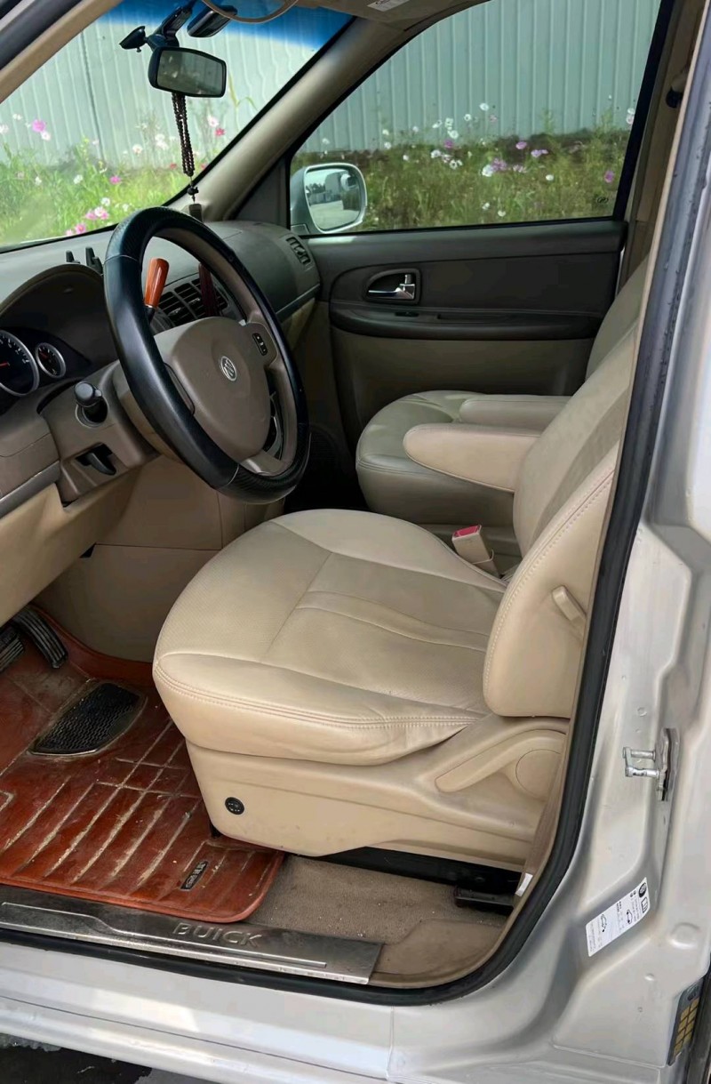 淄博15年别克GL86