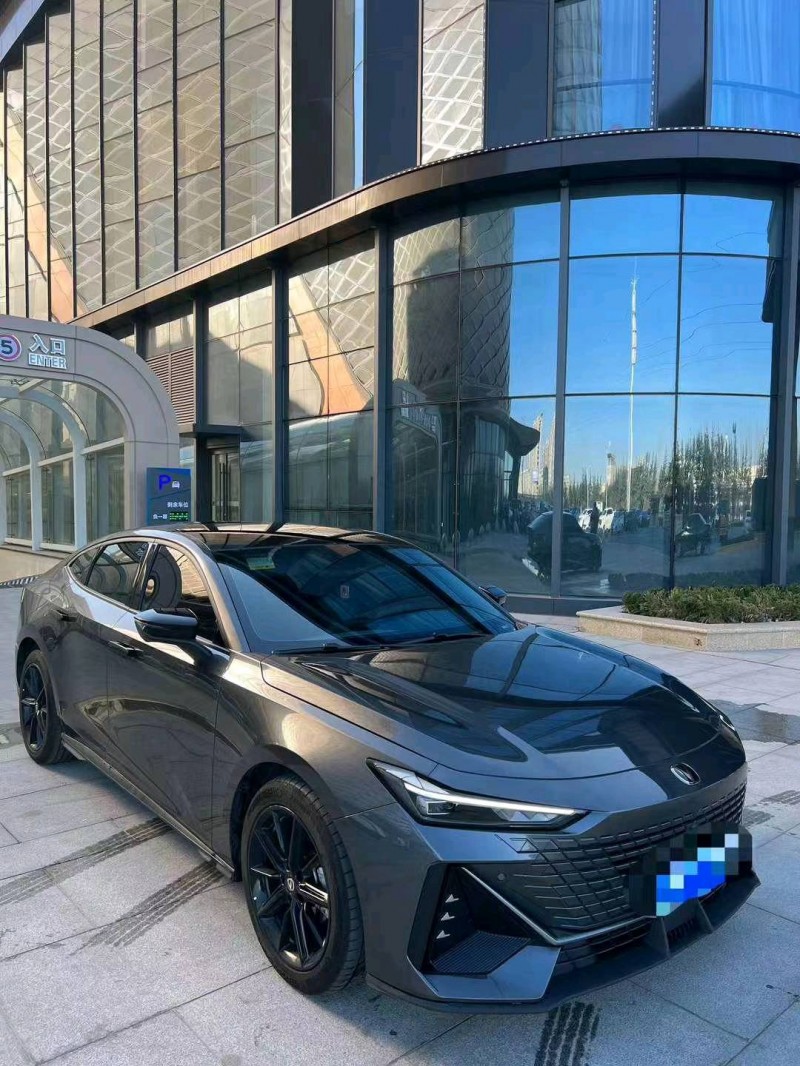 东营23年长安汽车UNI-V2