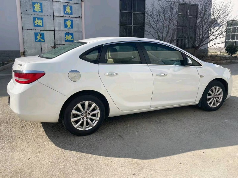 盐城14年别克英朗GT7