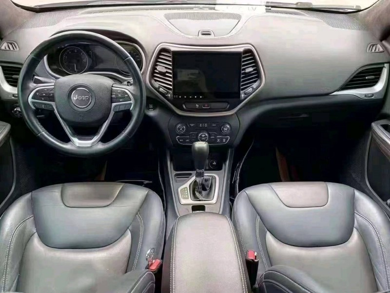 台州16年Jeep自由光8