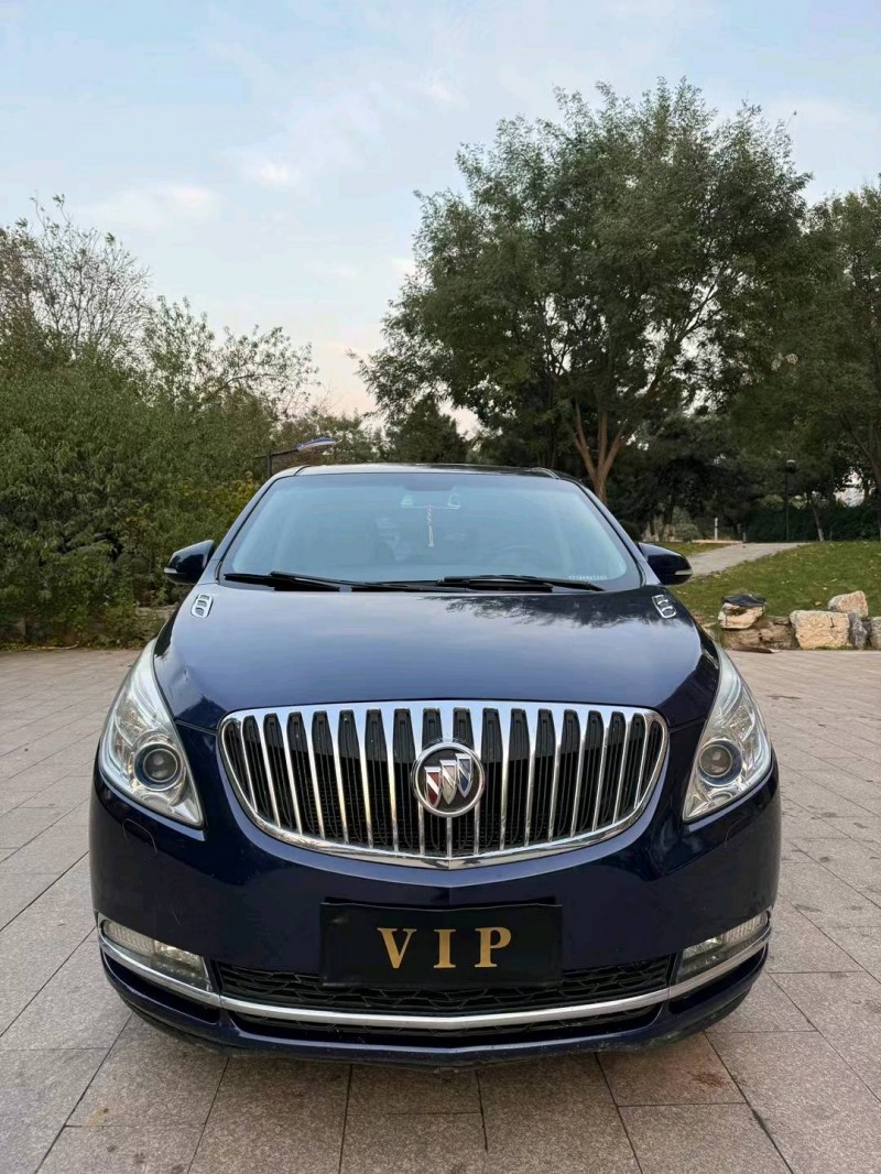 邢台12年别克GL81