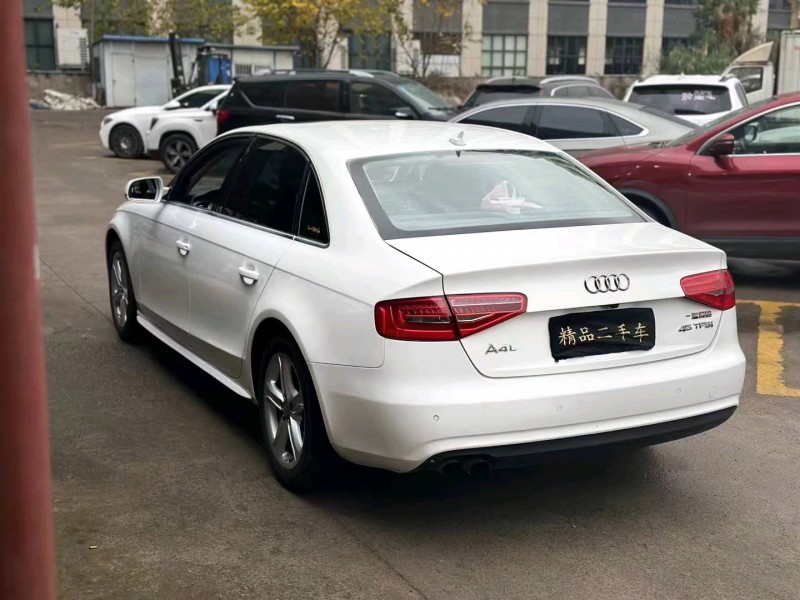 嘉兴14年奥迪A4L2