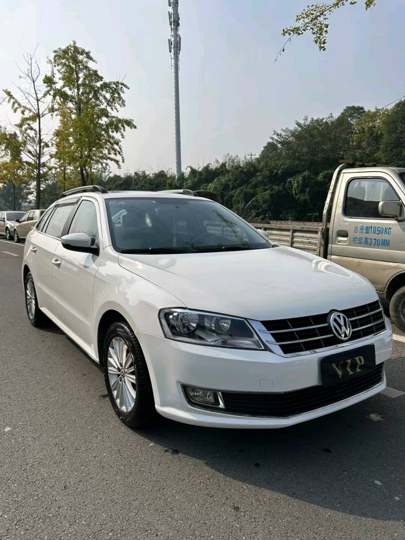 成都14年大众朗行2