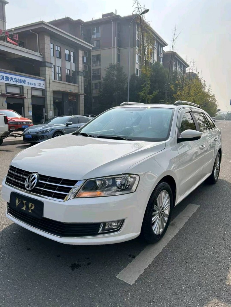 成都14年大众朗行3