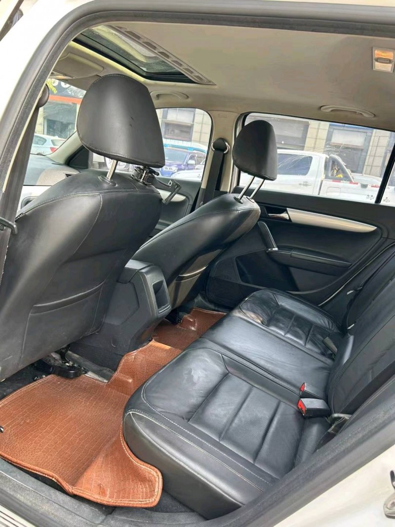 成都14年大众朗行6