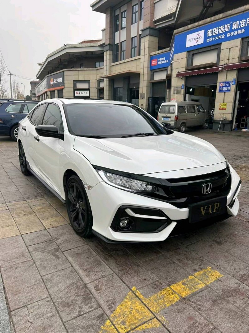 成都22年本田思域3