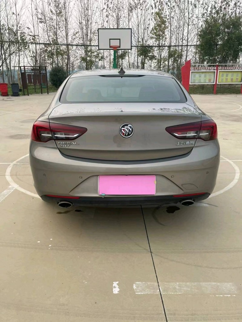 徐州18年别克君威5