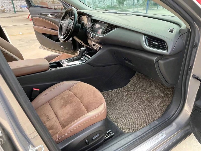 徐州18年别克君威9