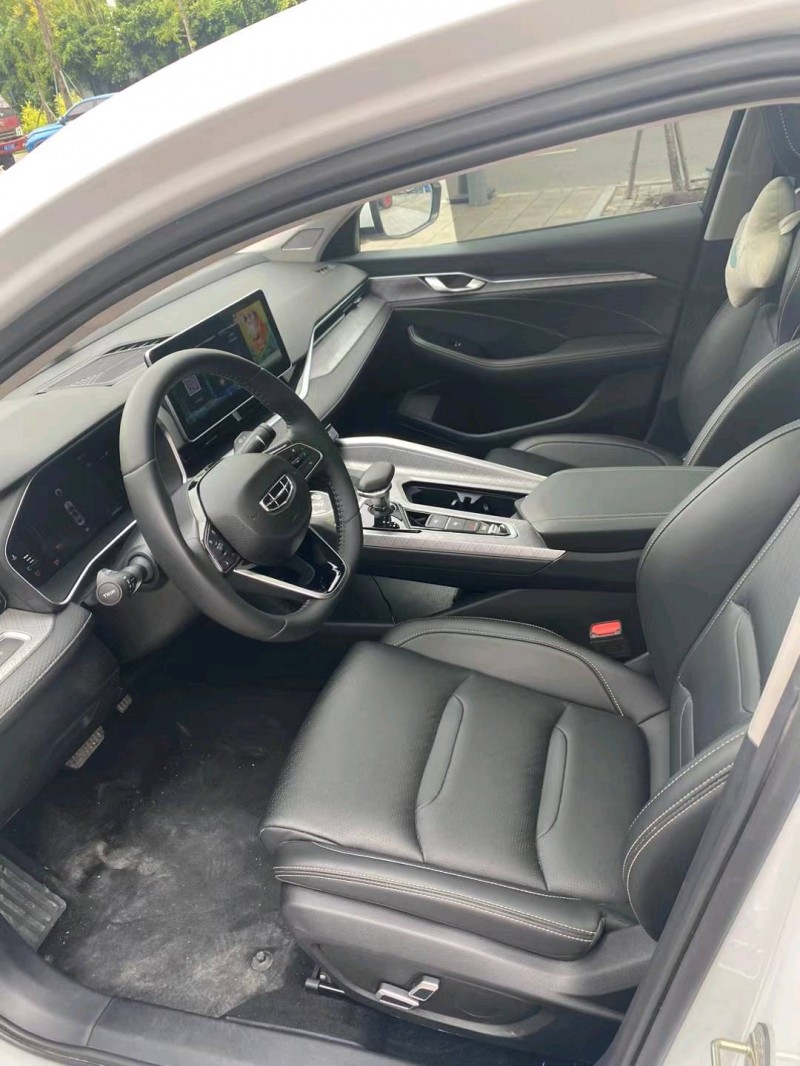 成都21年吉利星瑞4