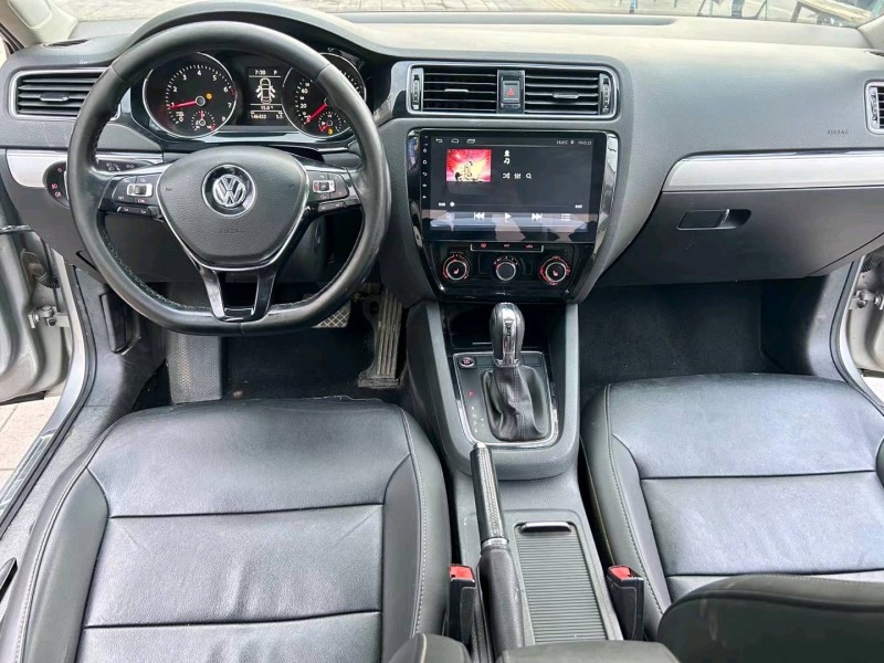 成都19年大众速腾5