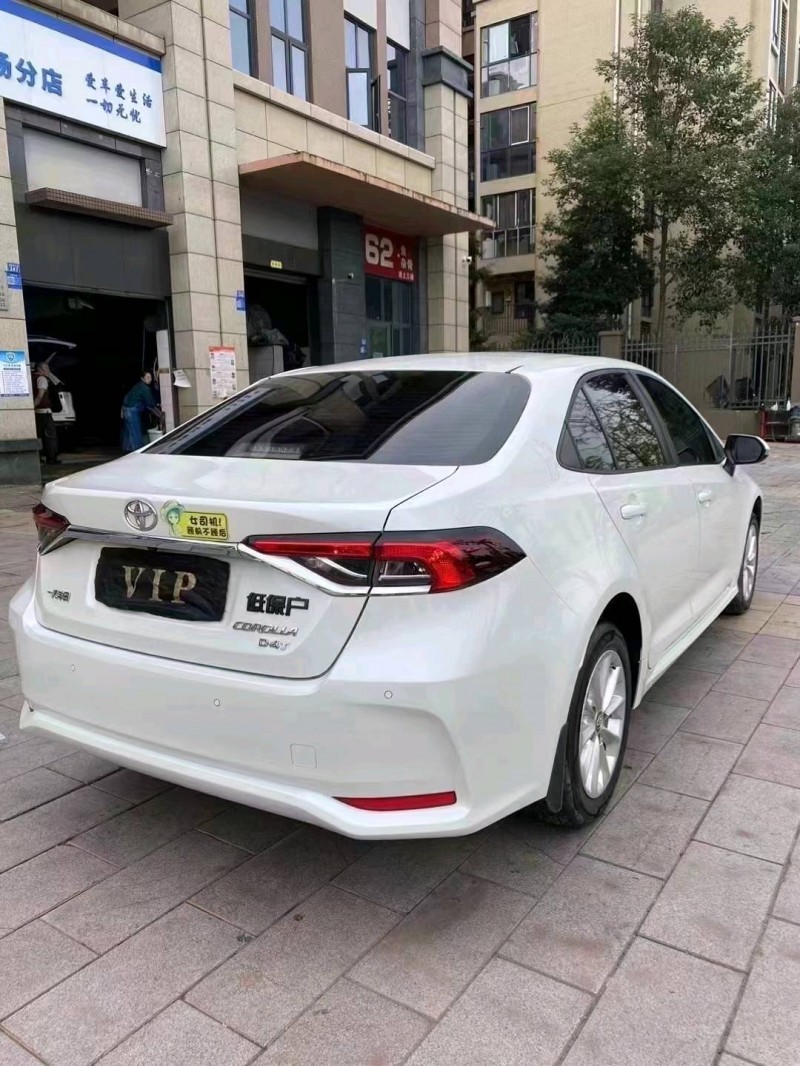 成都21年丰田卡罗拉8