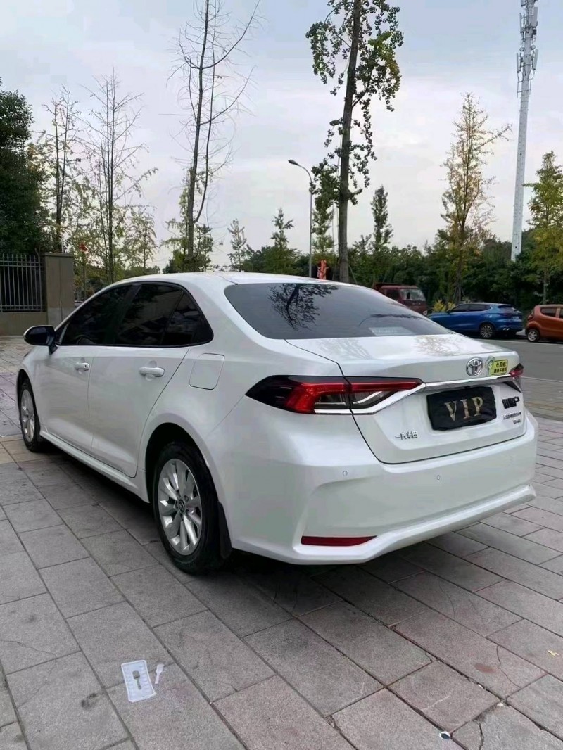 成都21年丰田卡罗拉9