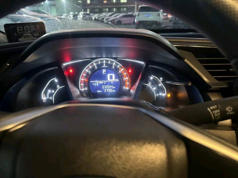 珠海17年本田思域3