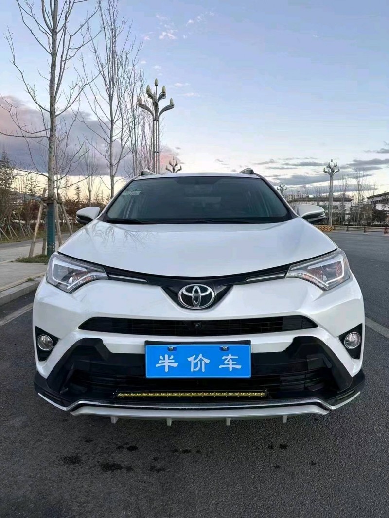 东营17年丰田RAV41