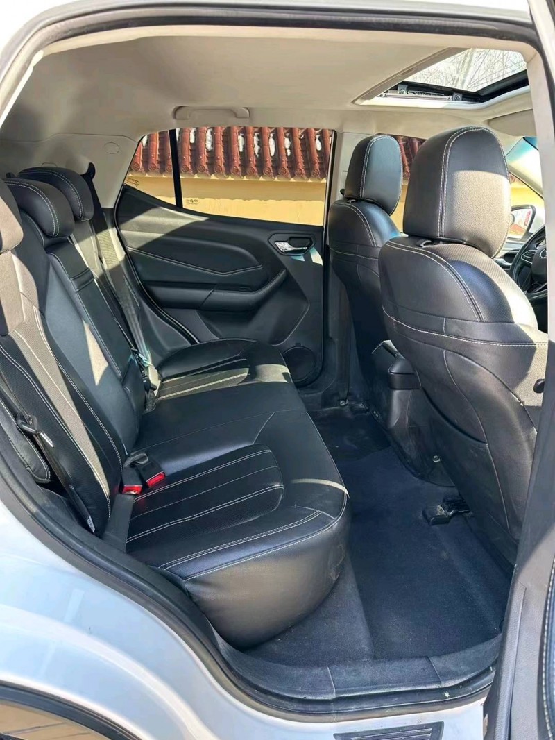 廊坊18年东南汽车DX39