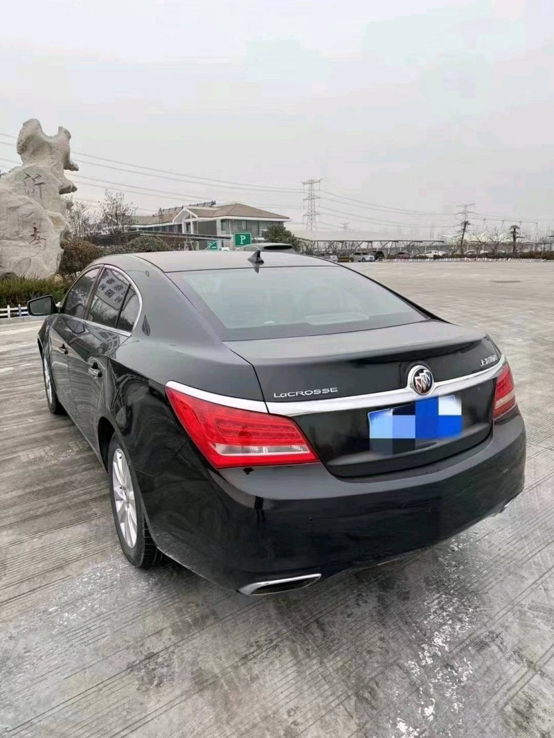 枣庄14年别克君越7