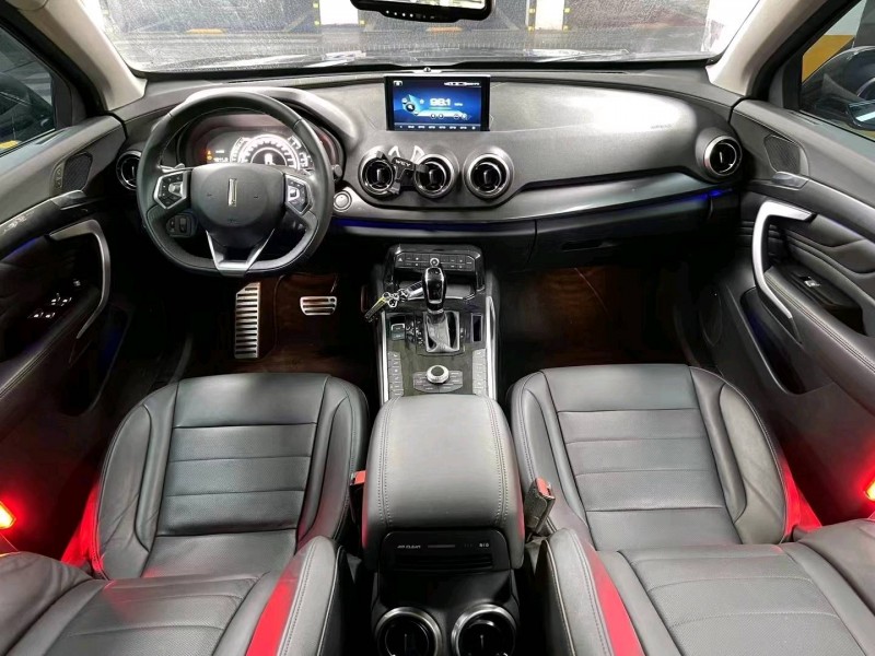 成都17年长城汽车WEY VV78