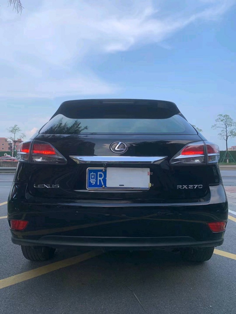 佛山15年雷克萨斯RX9