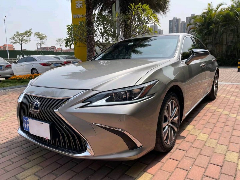 佛山20年雷克萨斯ES2