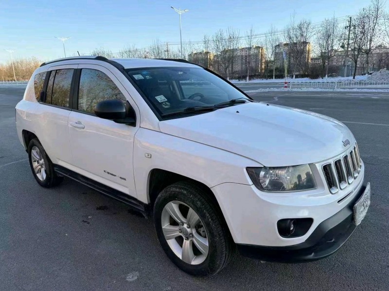 枣庄14年Jeep指南者2