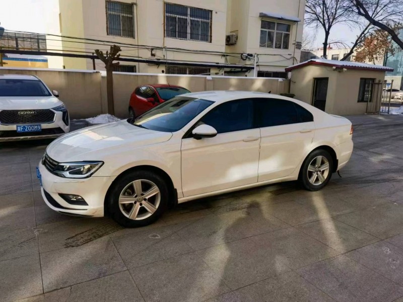 保定18年大众凌渡2