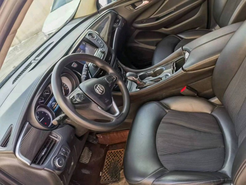 保定20年别克昂科威6