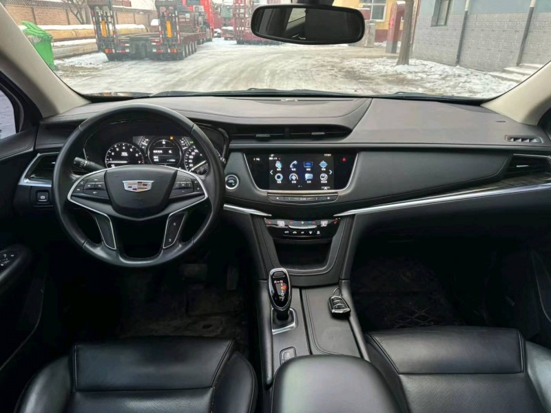 保定18年凯迪拉克XT55