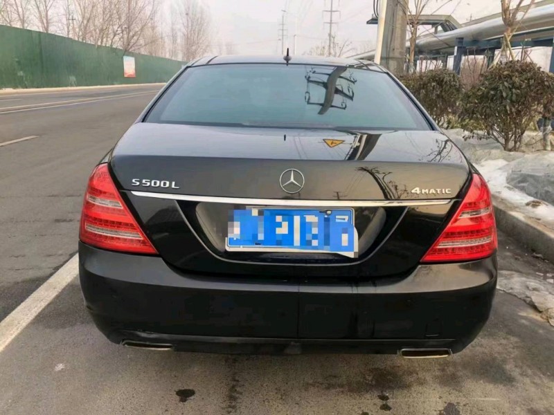 东营08年奔驰S4