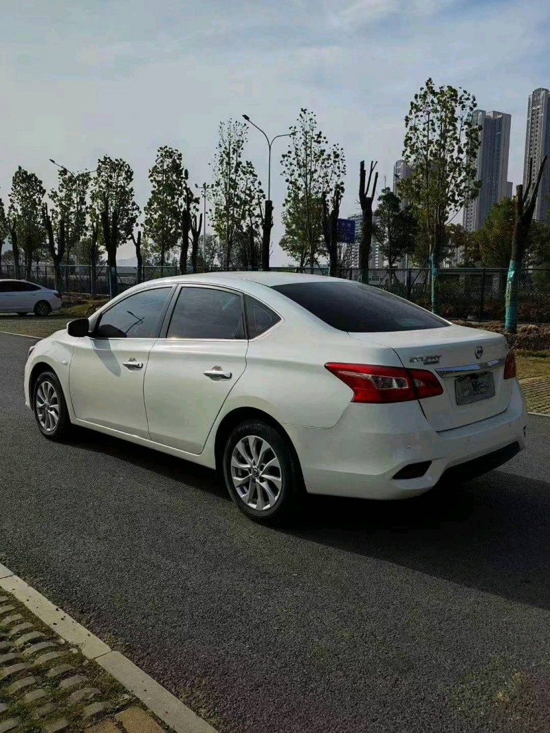 梧州21年日產軒逸9