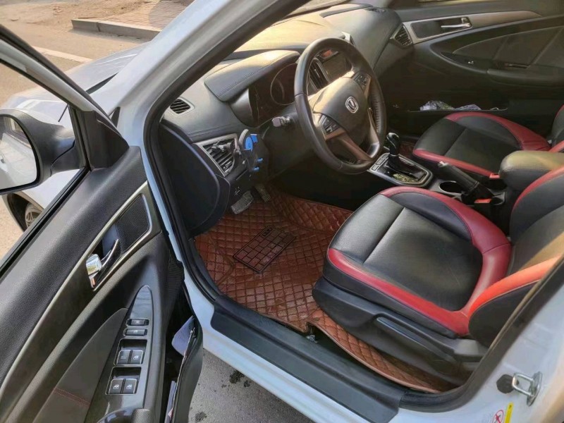 枣庄16年长安汽车逸动4